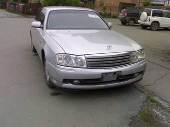 2000 Nissan Gloria Pictures