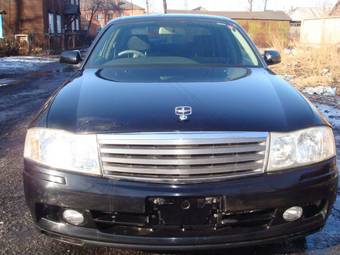 2000 Nissan Gloria Photos