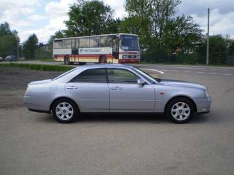 2000 Nissan Gloria Pictures