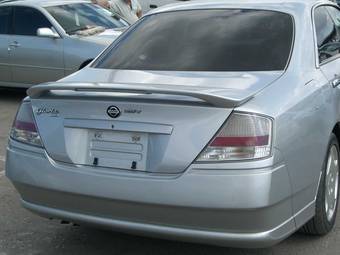2000 Nissan Gloria Photos