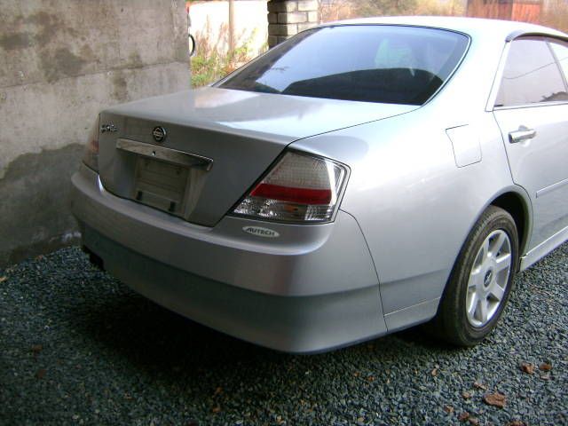 2001 Nissan Gloria