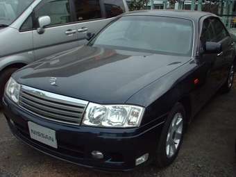 2001 Nissan Gloria Pictures