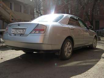 2001 Nissan Gloria Photos