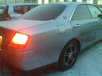 2001 Nissan Gloria Photos