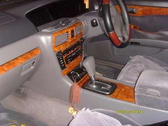 2001 Nissan Gloria Pictures