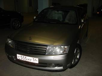 2001 Nissan Gloria Pictures