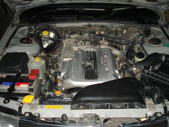 2001 Nissan Gloria Photos