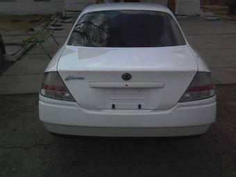 2001 Nissan Gloria Photos