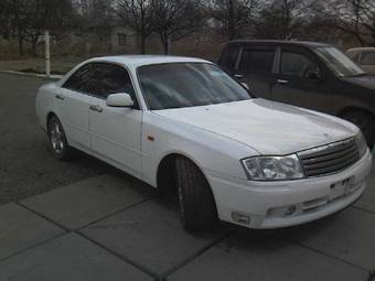 2001 Nissan Gloria Photos