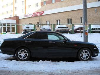 2001 Nissan Gloria Pictures