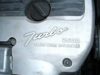 2001 Nissan Gloria Images
