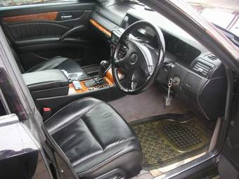 2001 Nissan Gloria Photos