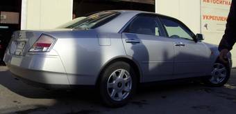 2001 Nissan Gloria Photos