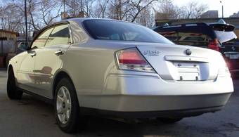 2001 Nissan Gloria Pictures