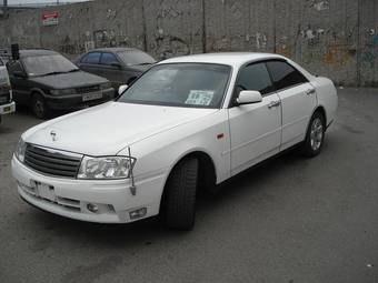 2001 Nissan Gloria Photos