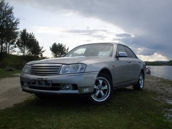 2001 Nissan Gloria Photos