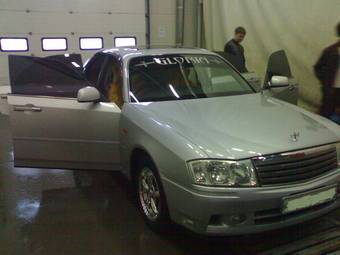 2001 Nissan Gloria Pictures