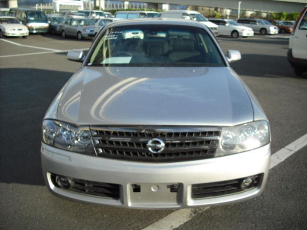2002 Nissan Gloria