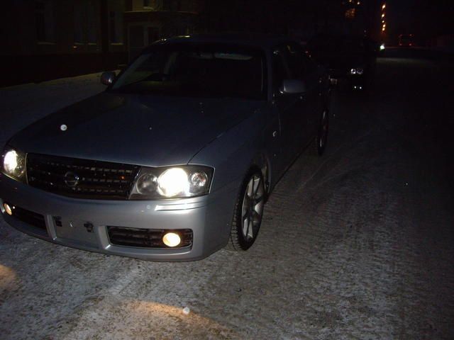 2002 Nissan Gloria