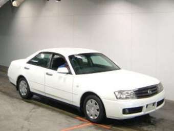 2002 Nissan Gloria Photos