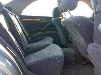2002 Nissan Gloria Pictures
