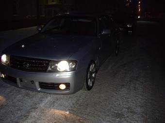 2002 Nissan Gloria Pics