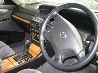 2002 Nissan Gloria Photos