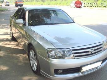 2002 Nissan Gloria Pictures