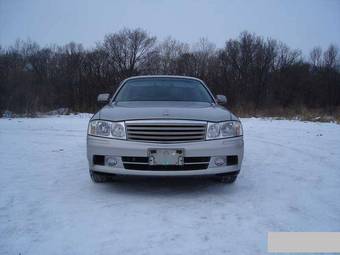 2002 Nissan Gloria Pictures