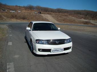 2002 Nissan Gloria Photos