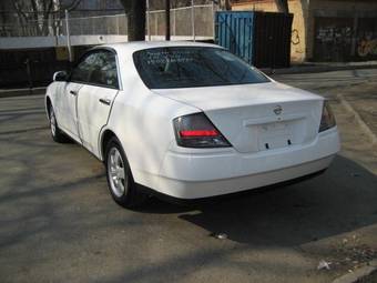 2002 Nissan Gloria Photos