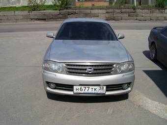 2002 Nissan Gloria Pictures