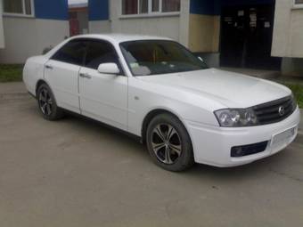 2002 Nissan Gloria Photos