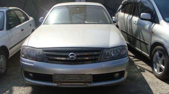 2002 Nissan Gloria Photos