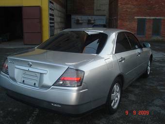 2002 Nissan Gloria Photos