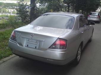2002 Nissan Gloria Pictures