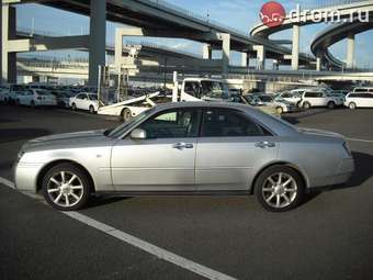 2003 Nissan Gloria Photos