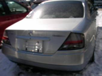 2003 Nissan Gloria Pictures