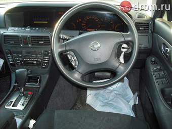 2003 Nissan Gloria Pictures