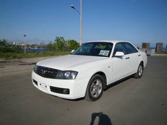 2003 Nissan Gloria Pictures