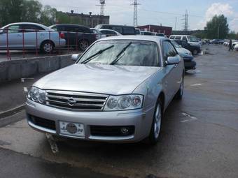 2003 Nissan Gloria Photos