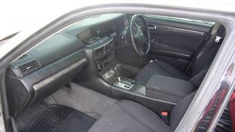 2003 Nissan Gloria Pictures