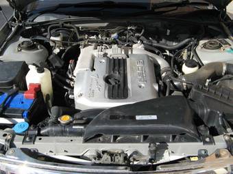 2004 Nissan Gloria Photos