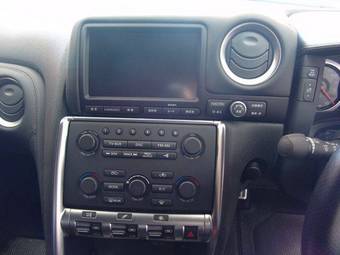 2008 Nissan GT-R Pictures