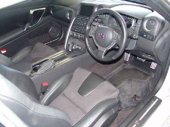 2008 Nissan GT-R Pictures