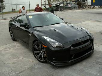 2009 Nissan GT-R Images