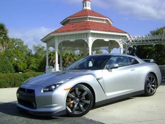 2009 Nissan GT-R Photos