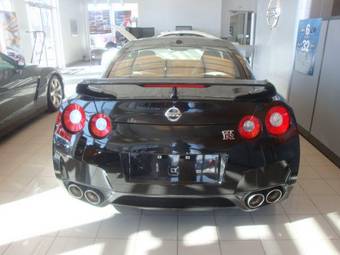 2009 Nissan GT-R Photos