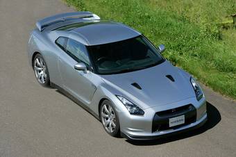 2009 Nissan GT-R Pictures