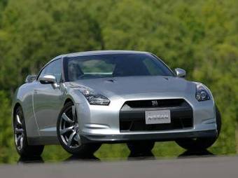 2009 Nissan GT-R Pictures